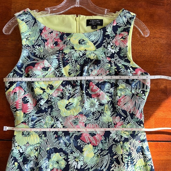 Tahari, Arthur S Levine petite floral, print sheath dress, size 4P - Picture 4 of 8